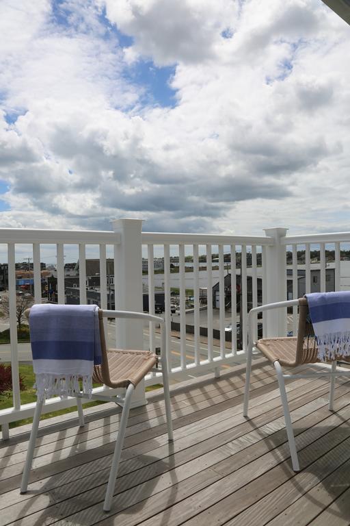The Sea Breeze Inn Мидлтаун Экстерьер фото